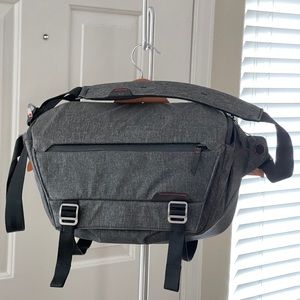 Peak Design Sling Camera/Computer Bag - any gender